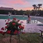 Domaine Du Lagon Bleu בית אירוח Comps (Gard)